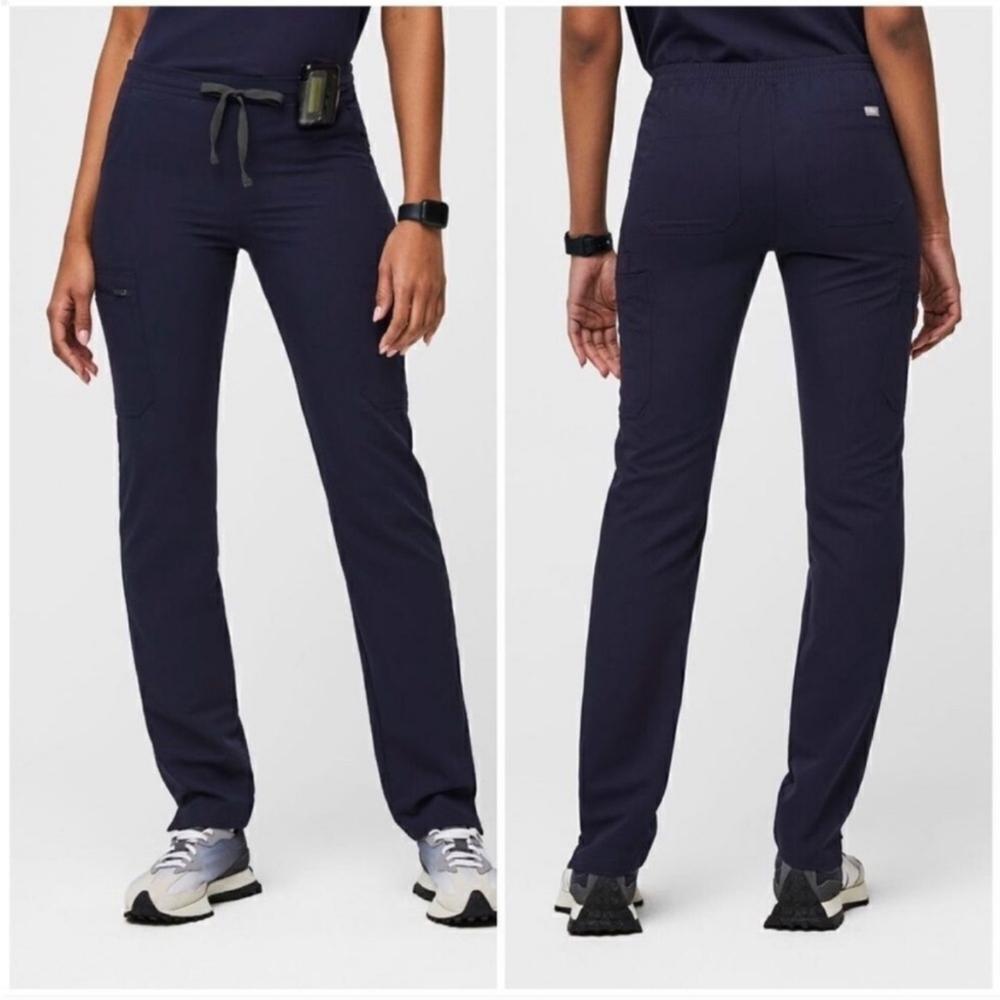 Figs Yola skinny straight leg scrub pants Navy
